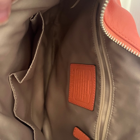 Beautiful pink Coach handbag - Picture 4 of 8